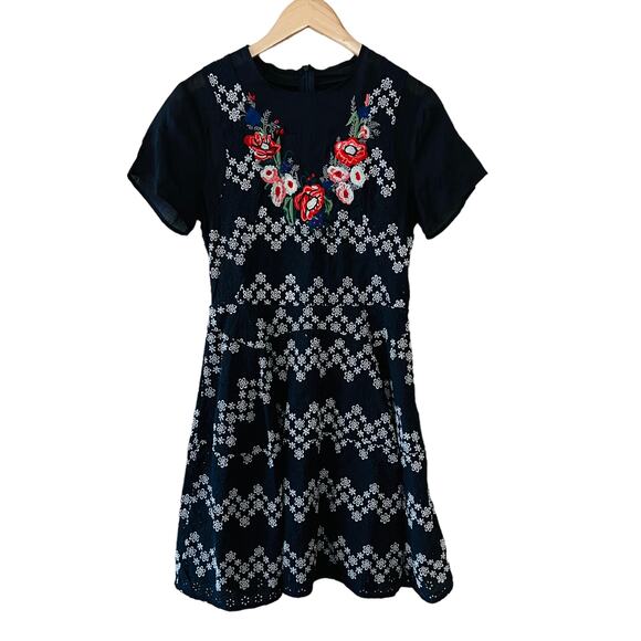 Prada Floral Embroidered Eyelet Short Sleeve  Flare Dress Size 6 Navy Multi - Picture 1 of 8